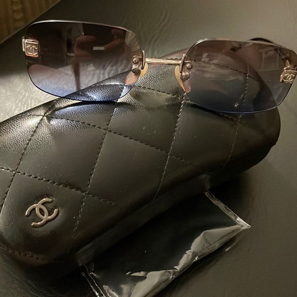 Chanel glasses - Picture 1 of 11